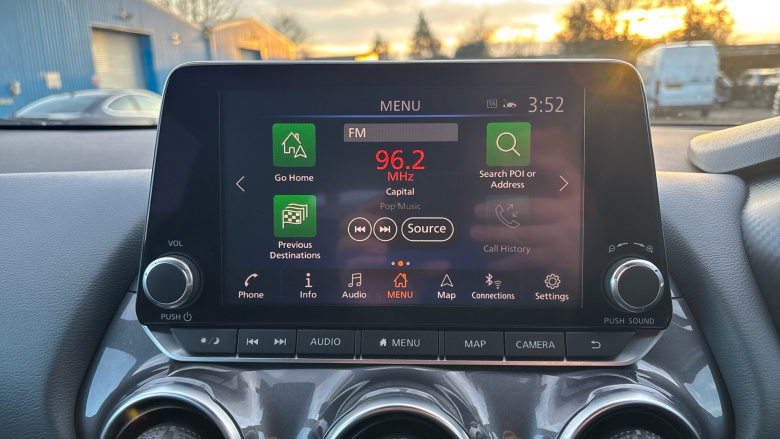 Nissan Juke 1.0 DiG-T 114 N-Connecta 5dr Petrol Hatchback